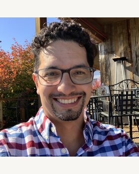 Roman Vasquez, LICSW, Clinical Therapist